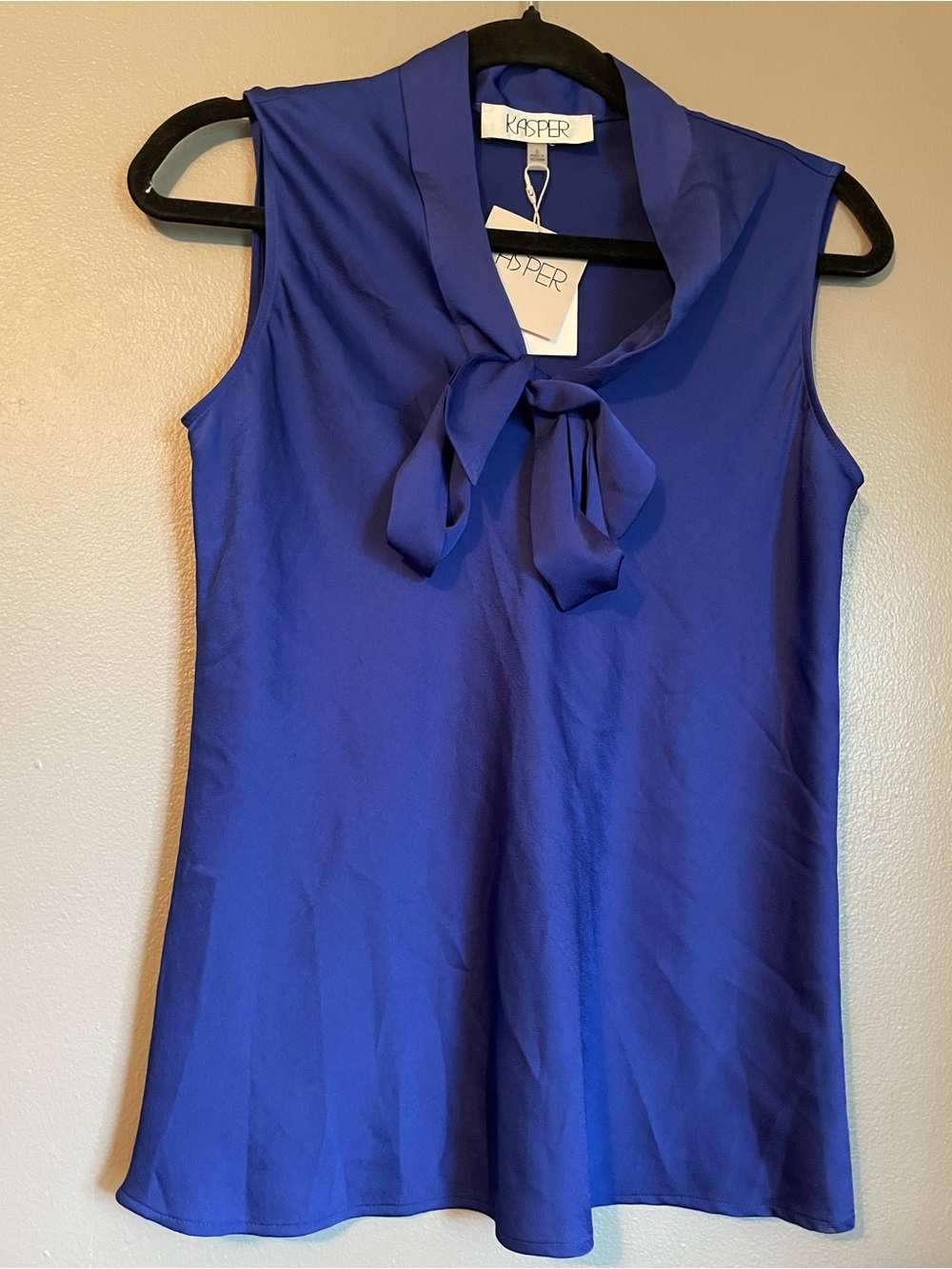 NWT Kasper Sz Small Women’s Blue Bow Tie Neck Sleeveless Blouse Top Ret $59!